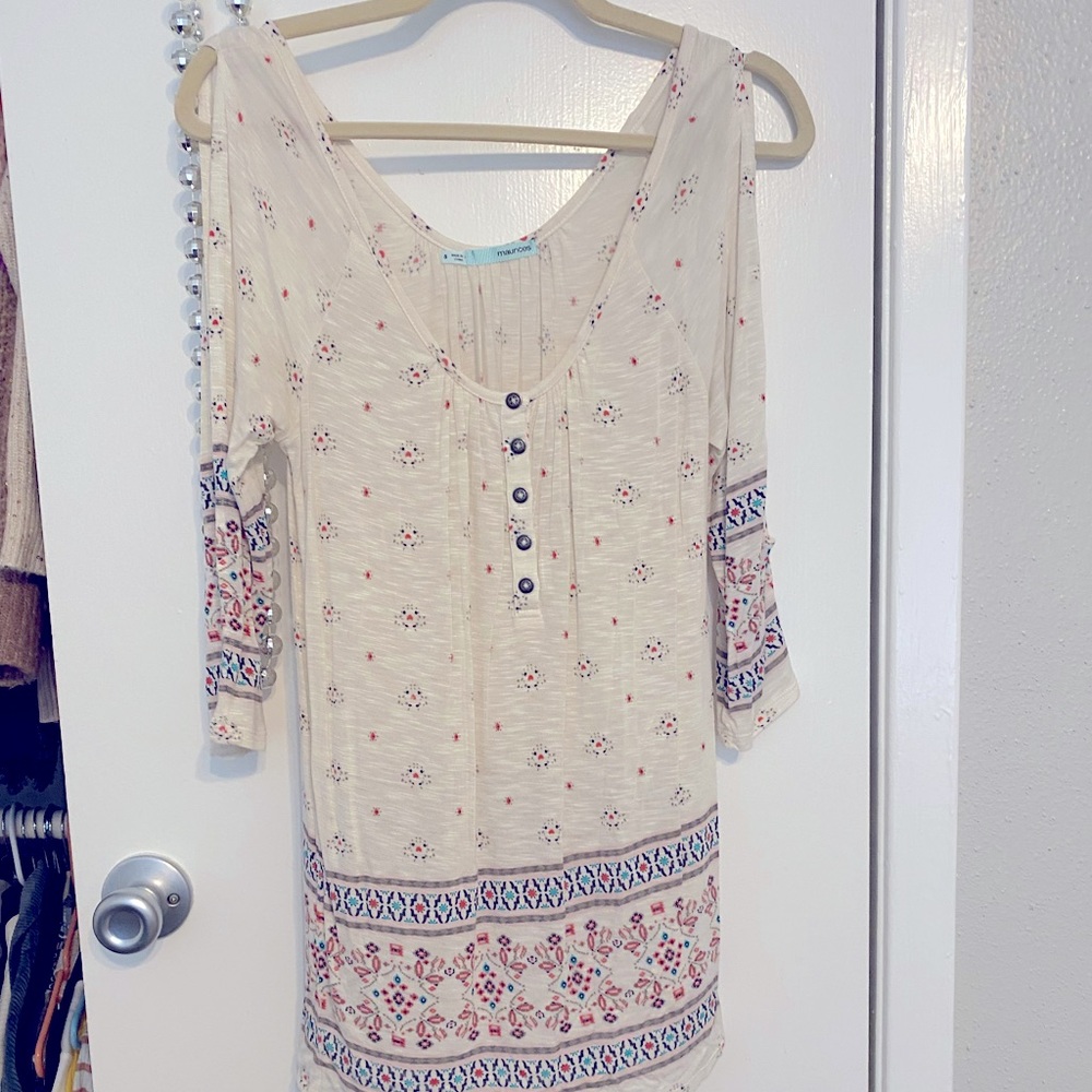 Slit sleeve blouse